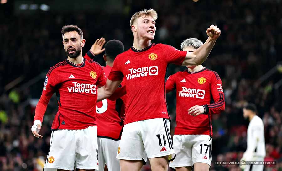 Manchester United sofre em casa, mas vence lanterna de virada