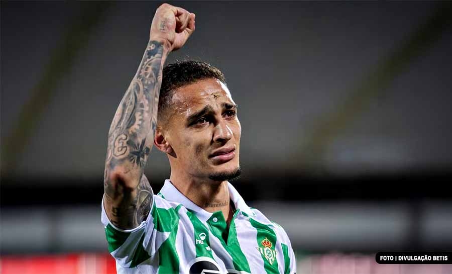 Antony se emociona com Betis na final: “Já chorei muito, vivo um sonho”; veja fotos
